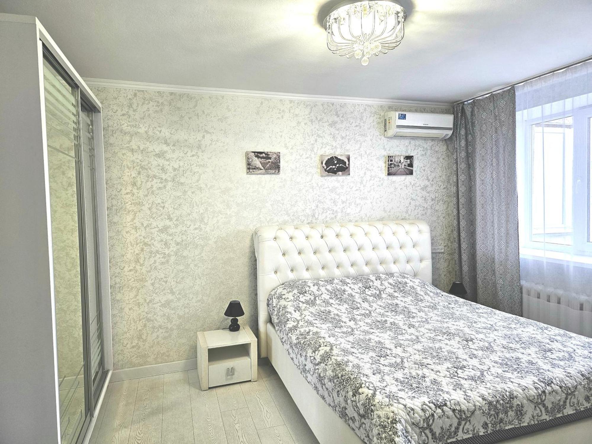 צ'יסינאו Black And White Apartment מראה חיצוני תמונה